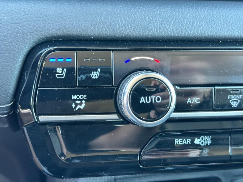 Honda Pilot Vehicle Full-screen Gallery Image 26