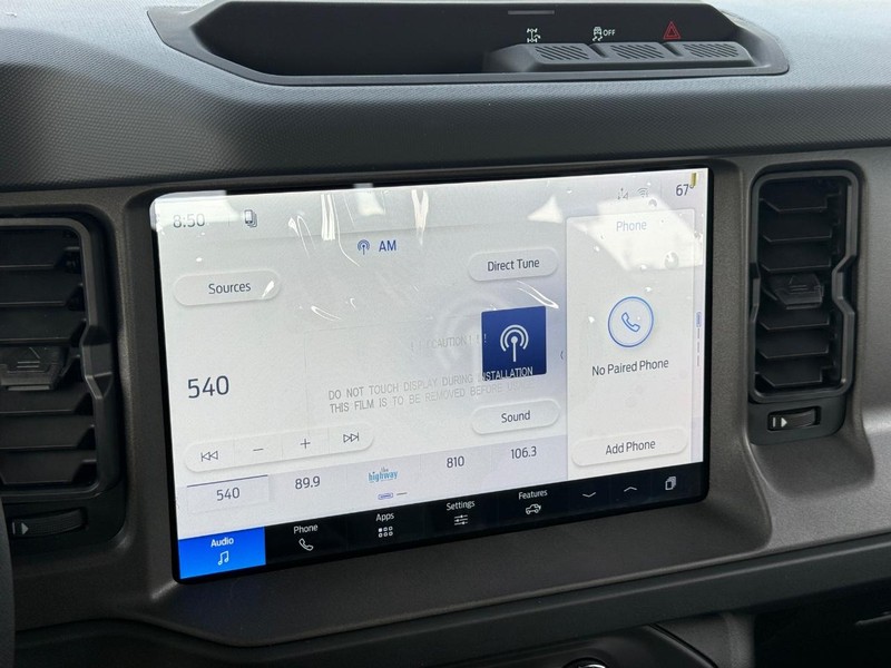 Ford Bronco Vehicle Full-screen Gallery Image 11