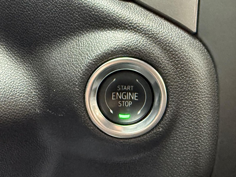 Chevrolet Silverado 1500 Vehicle Full-screen Gallery Image 15