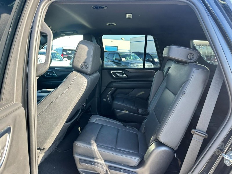 Chevrolet Tahoe Vehicle Full-screen Gallery Image 10