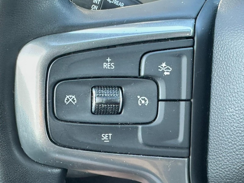 Chevrolet Tahoe Vehicle Full-screen Gallery Image 19