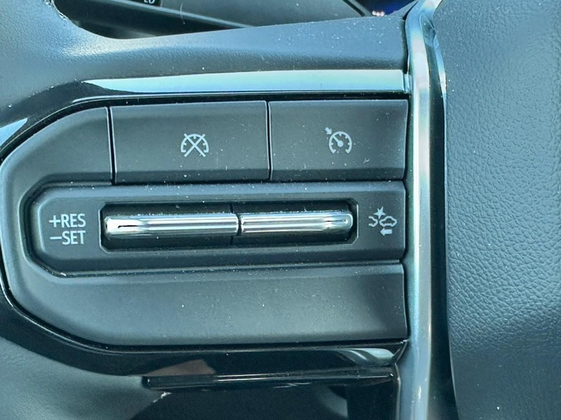 Chevrolet Colorado Vehicle Full-screen Gallery Image 20