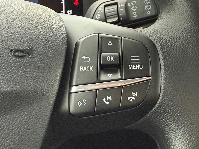 Ford Bronco Sport Vehicle Full-screen Gallery Image 9