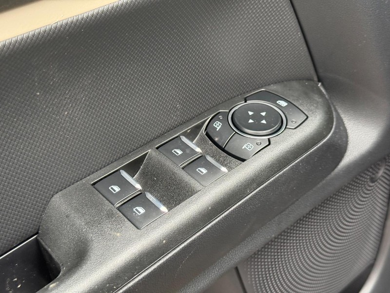 Ford Bronco Sport Vehicle Full-screen Gallery Image 16