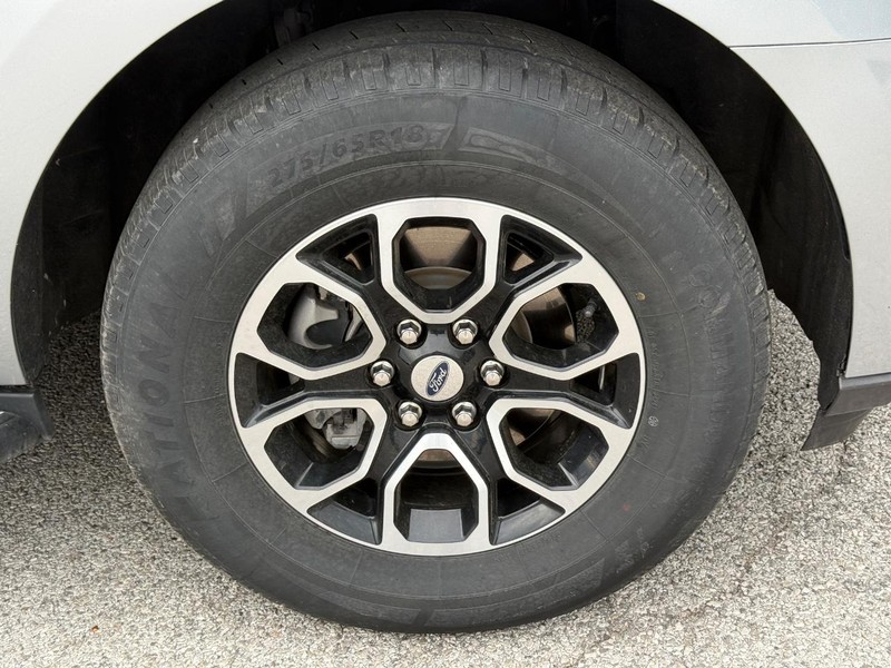 Ford Expedition Vehicle Full-screen Gallery Image 7