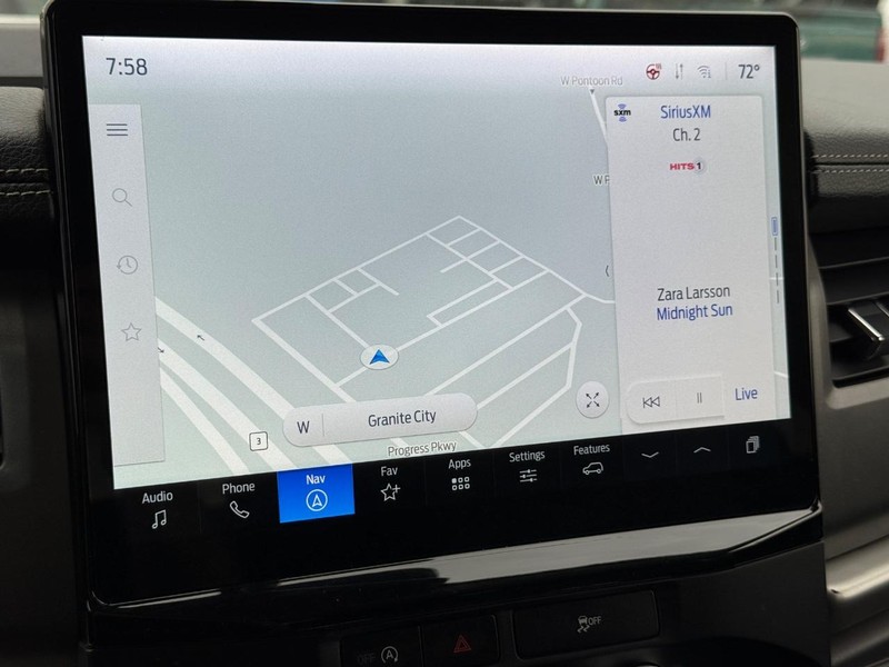 Ford Expedition Vehicle Full-screen Gallery Image 17
