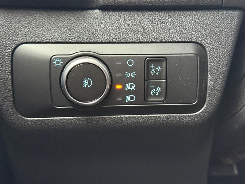 Ford Bronco Sport Vehicle Full-screen Gallery Image 15