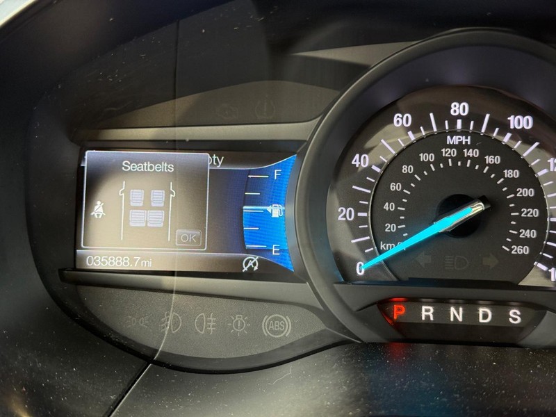 Ford Edge Vehicle Full-screen Gallery Image 22