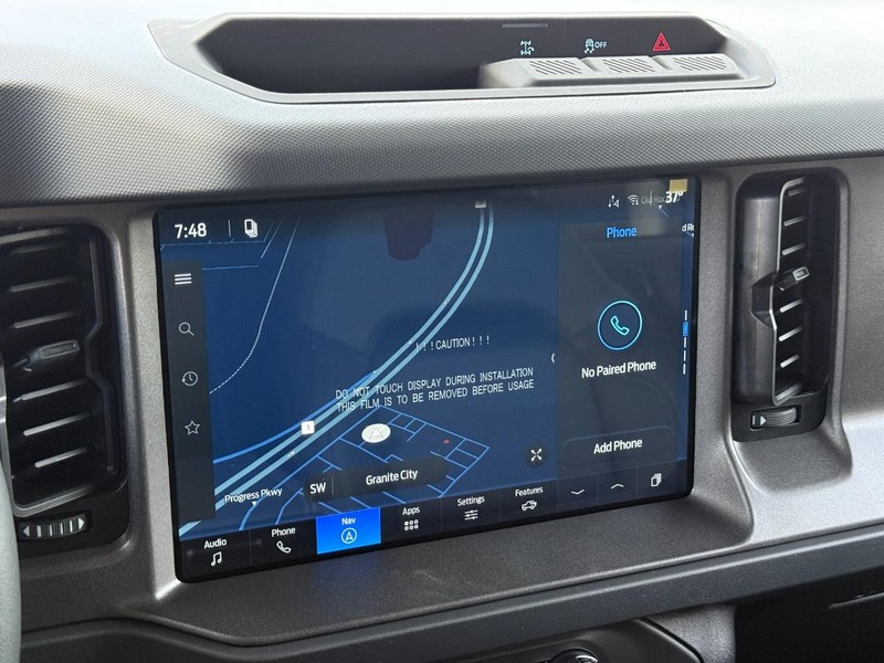Ford Bronco Vehicle Full-screen Gallery Image 11