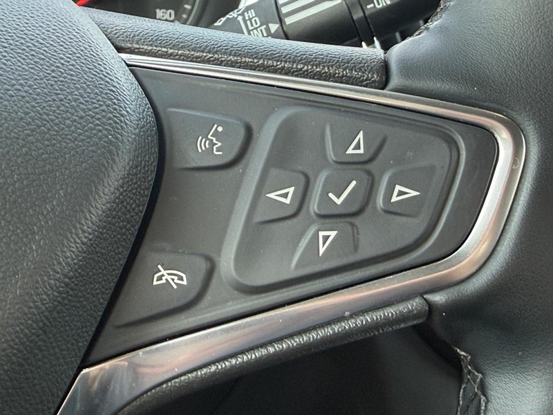 Chevrolet Equinox Vehicle Full-screen Gallery Image 14