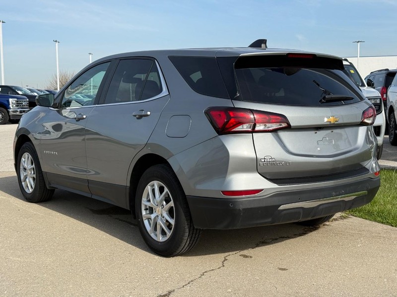 Chevrolet Equinox Vehicle Full-screen Gallery Image 03