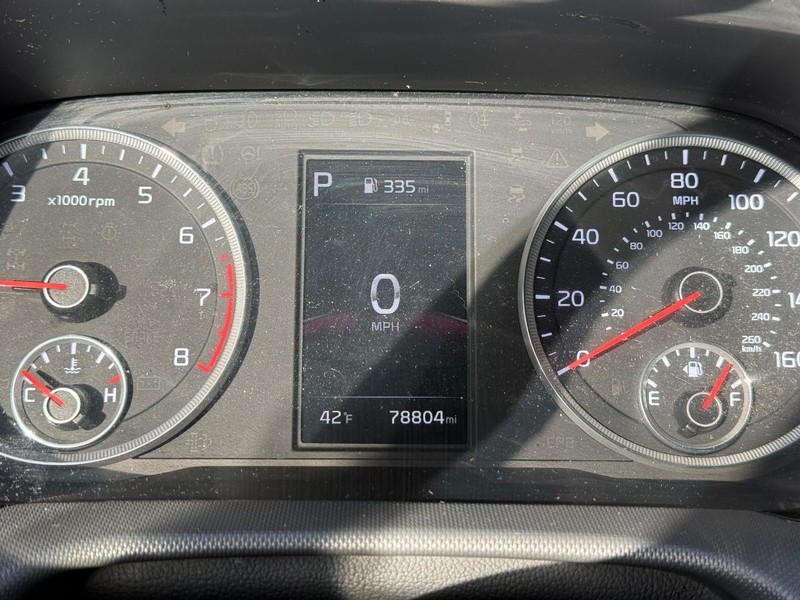 Kia K5 Vehicle Full-screen Gallery Image 22