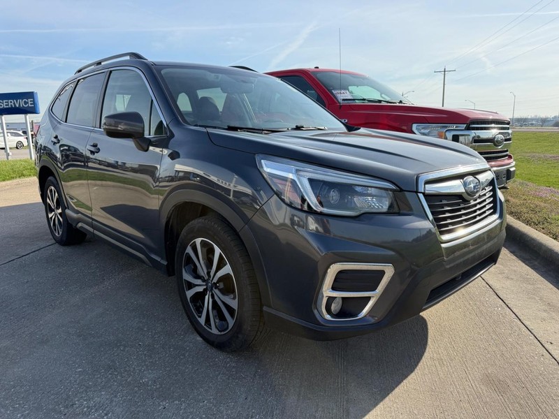 Subaru Forester Vehicle Full-screen Gallery Image 4