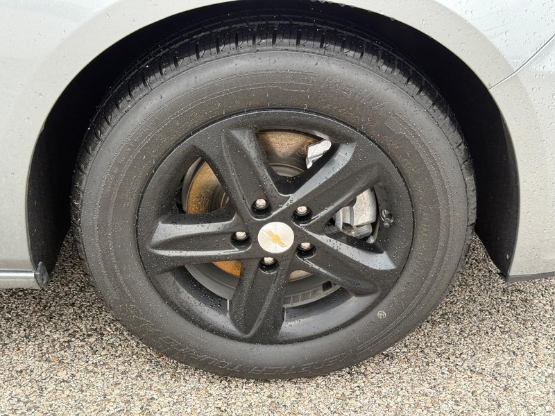 Chevrolet Malibu Vehicle Full-screen Gallery Image 7