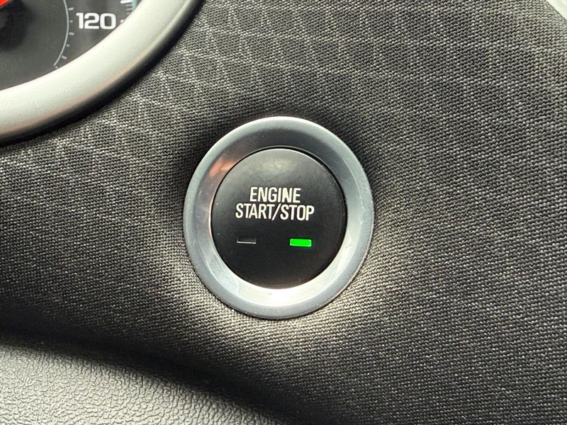 Chevrolet Malibu Vehicle Full-screen Gallery Image 15