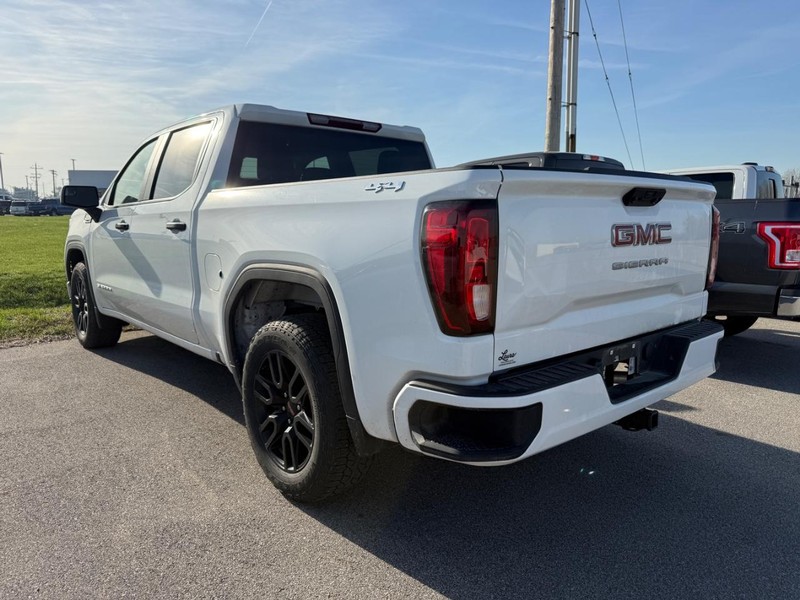 GMC Sierra 1500 Vehicle Full-screen Gallery Image 2