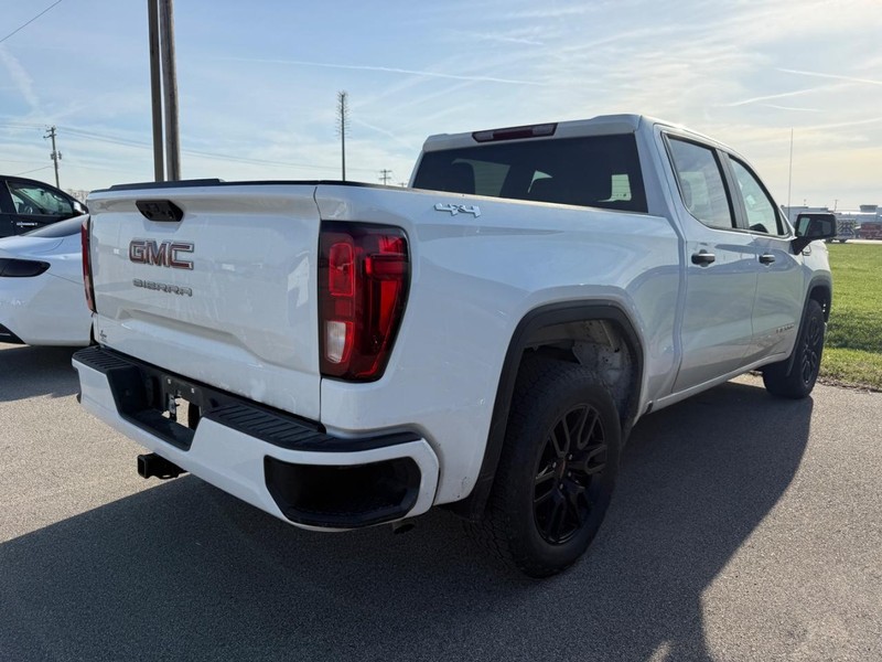 GMC Sierra 1500 Vehicle Full-screen Gallery Image 3