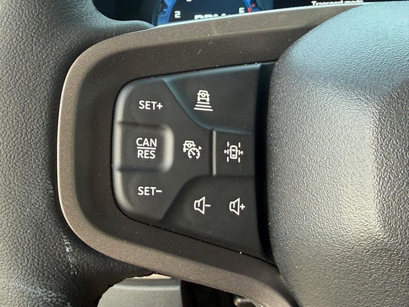 Ford Bronco Vehicle Full-screen Gallery Image 8