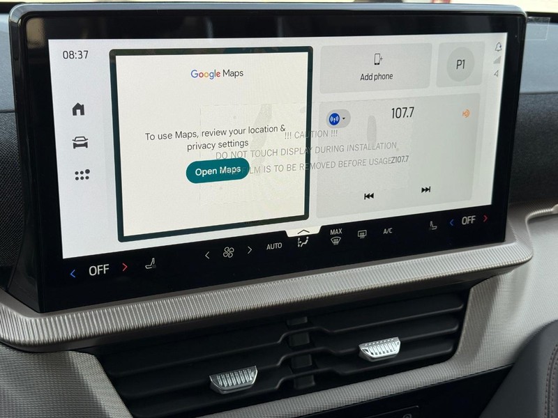 Ford Explorer Vehicle Full-screen Gallery Image 12