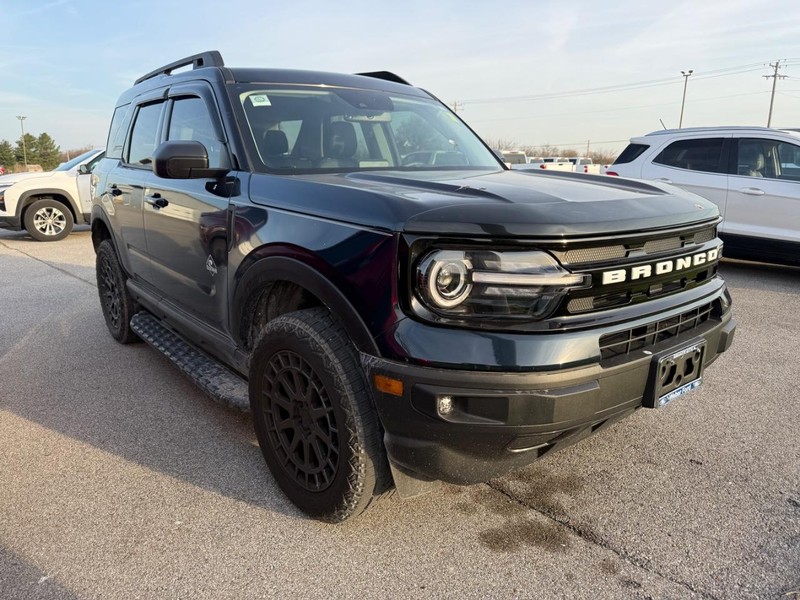 Ford Bronco Sport Vehicle Full-screen Gallery Image 5