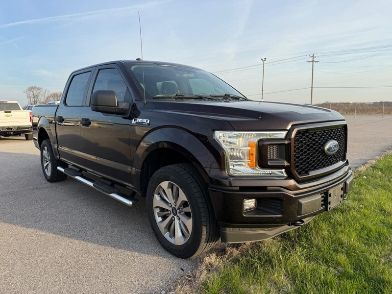 Ford F-150 Vehicle Full-screen Gallery Image 5
