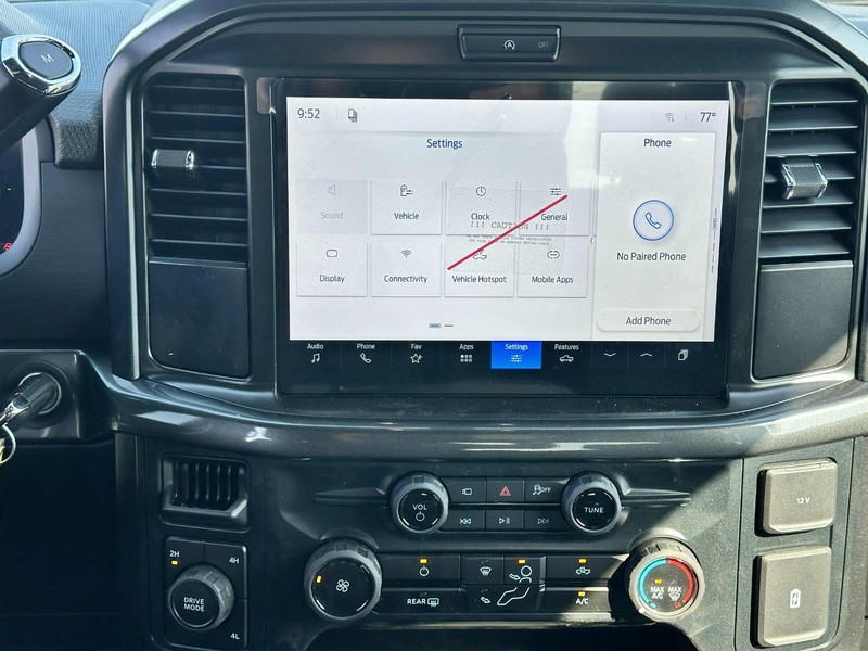 Ford F-150 Vehicle Full-screen Gallery Image 7