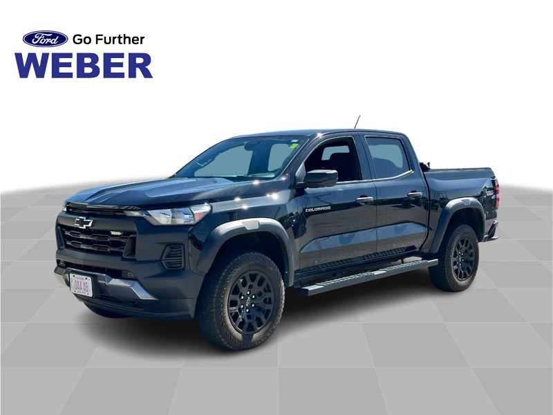 Black 2023 Chevrolet Colorado Trail Boss Crew Cab 4WD Pickup Truck Four-Wheel Drive Automatic