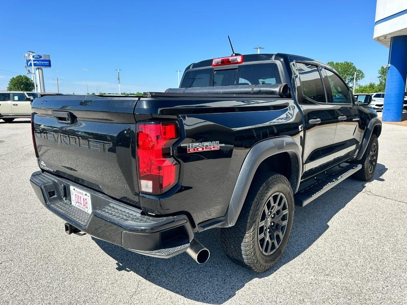 Chevrolet Colorado Vehicle Full-screen Gallery Image 6