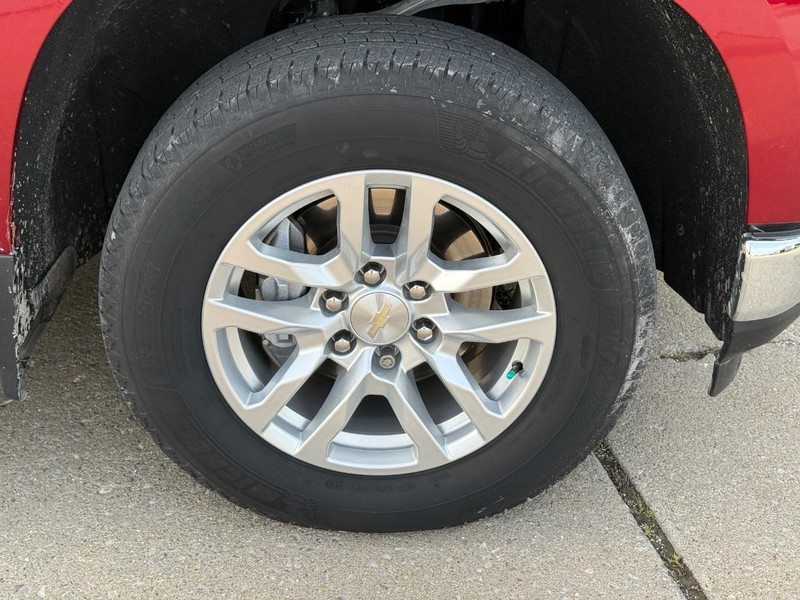 Chevrolet Silverado 1500 Vehicle Full-screen Gallery Image 07