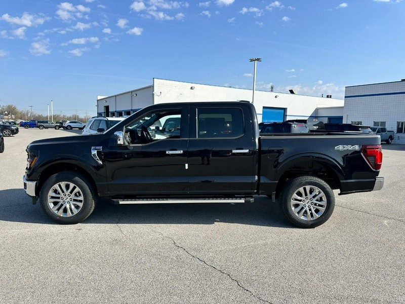 Ford F-150 Vehicle Full-screen Gallery Image 2