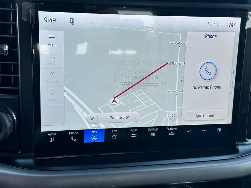 Ford F-150 Vehicle Full-screen Gallery Image 14