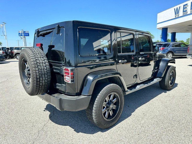 Jeep Wrangler Unlimited Vehicle Full-screen Gallery Image 6