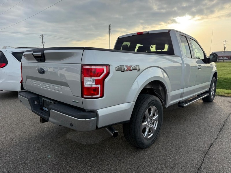 Ford F-150 Vehicle Full-screen Gallery Image 3