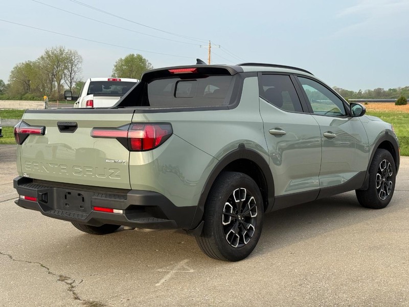 Hyundai Santa Cruz Vehicle Full-screen Gallery Image 5