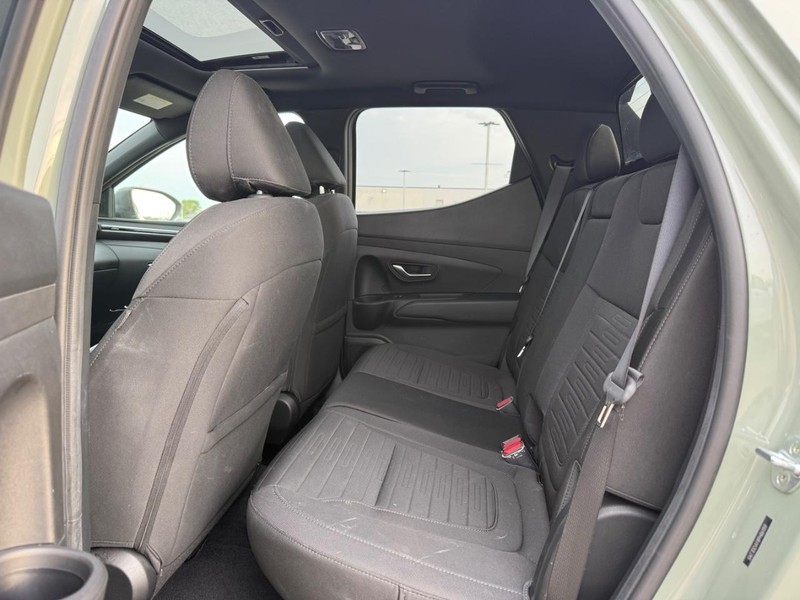 Hyundai Santa Cruz Vehicle Full-screen Gallery Image 10
