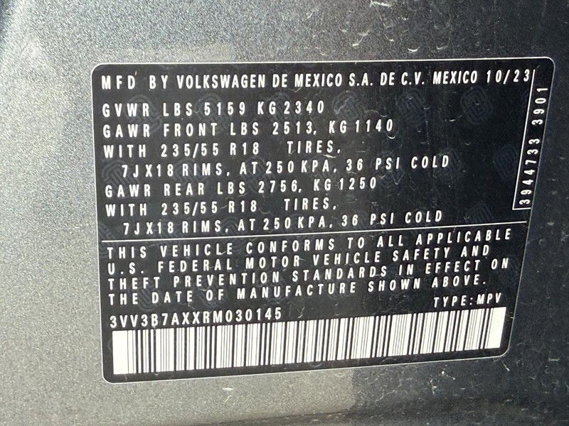 Volkswagen Tiguan Vehicle Full-screen Gallery Image 25