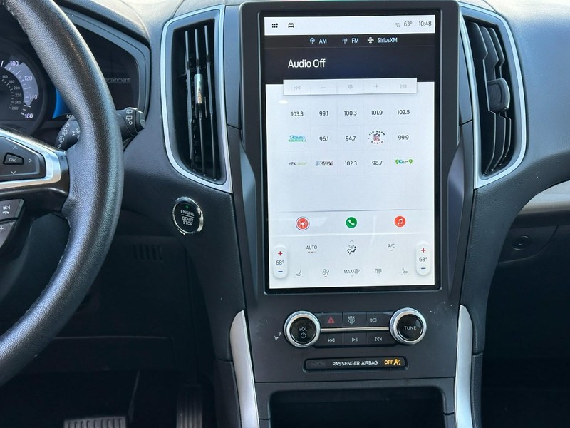 Ford Edge Vehicle Full-screen Gallery Image 13