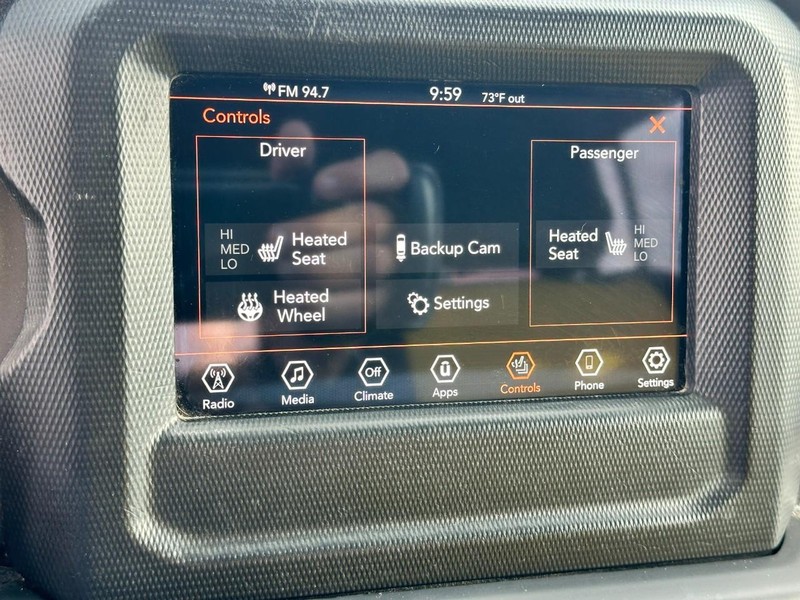 Jeep Wrangler Unlimited Vehicle Full-screen Gallery Image 21