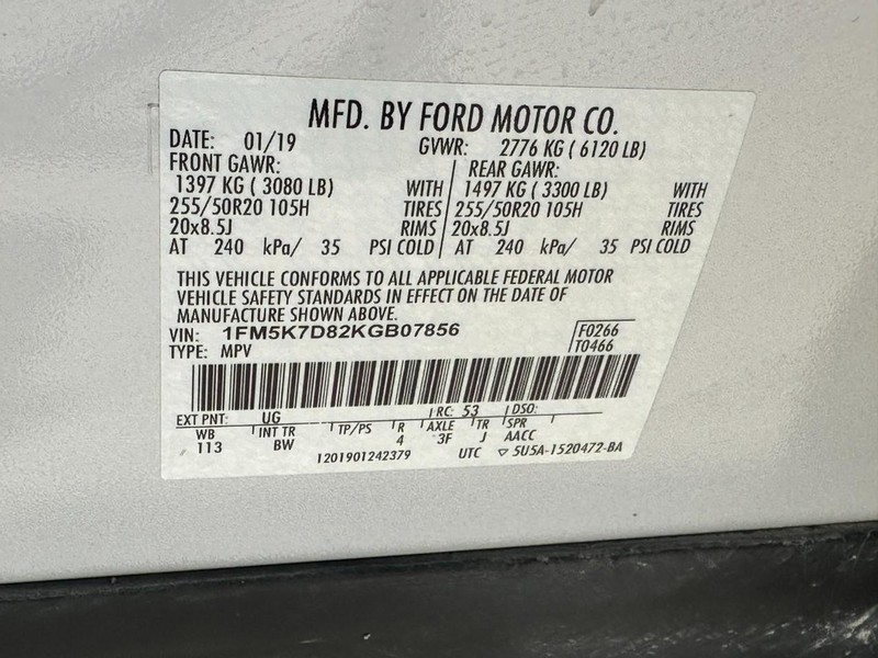 Ford Explorer Vehicle Full-screen Gallery Image 25