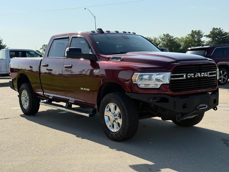 Ram 2500 Vehicle Full-screen Gallery Image 8