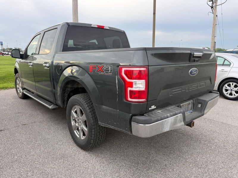 Ford F-150 Vehicle Full-screen Gallery Image 3