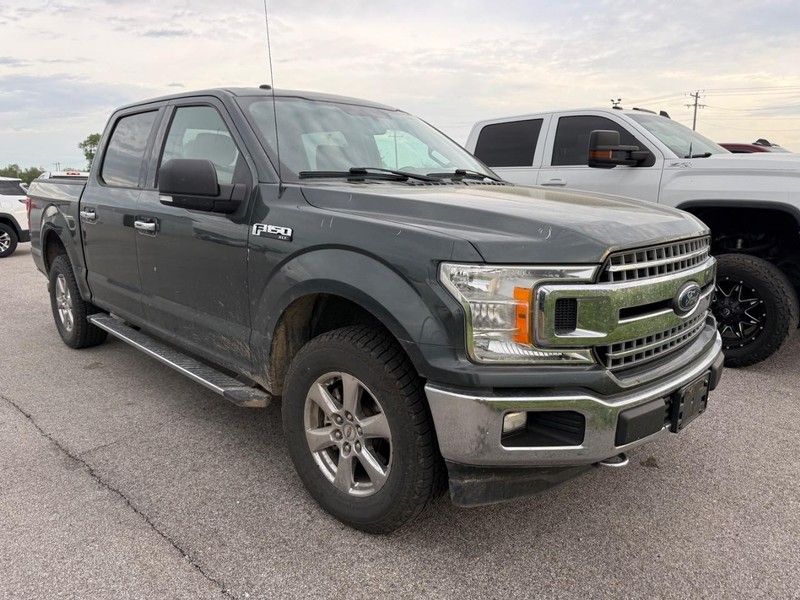Ford F-150 Vehicle Full-screen Gallery Image 5
