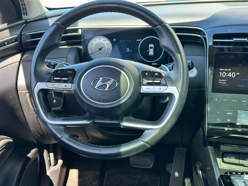 Hyundai Tucson Vehicle Full-screen Gallery Image 13