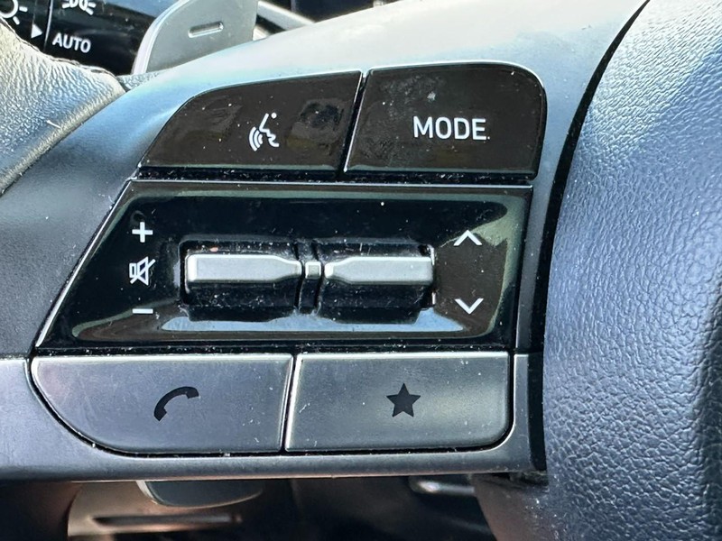 Hyundai Tucson Vehicle Full-screen Gallery Image 20