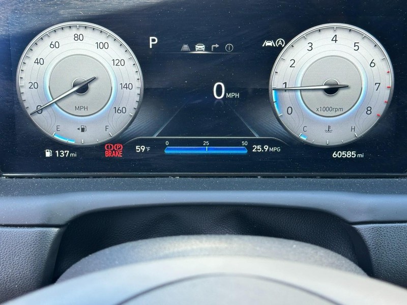 Hyundai Tucson Vehicle Full-screen Gallery Image 22