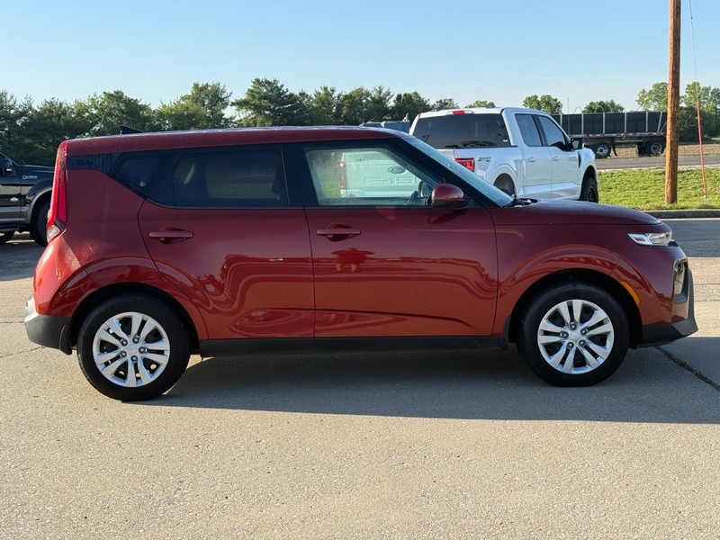 Kia Soul Vehicle Full-screen Gallery Image 6