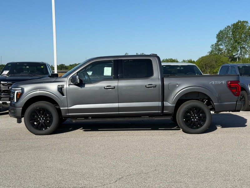 Ford F-150 Vehicle Full-screen Gallery Image 2