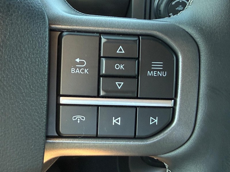 Ford F-150 Vehicle Full-screen Gallery Image 9
