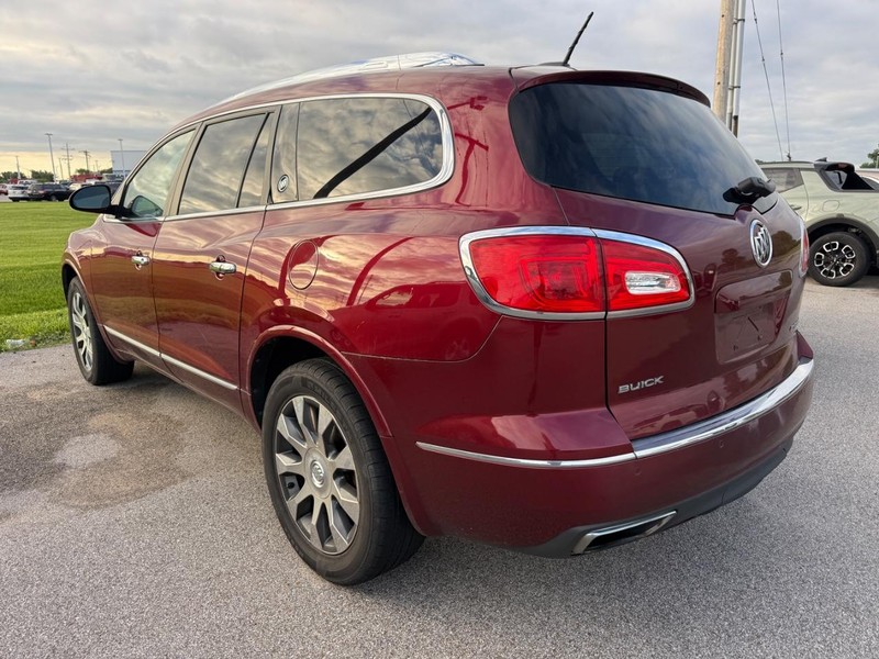 Buick Enclave Vehicle Full-screen Gallery Image 03