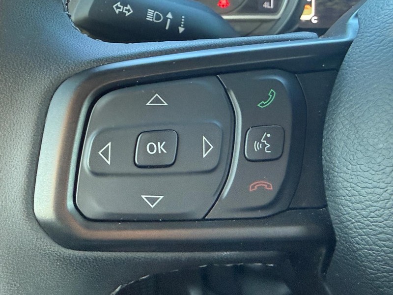 Jeep Wrangler Vehicle Full-screen Gallery Image 16